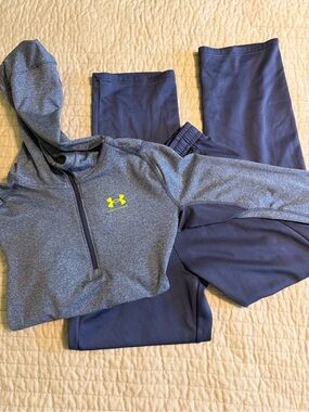 Under Armour Blue Gray Half-Zip Hoodie and Neon Logo - Read description